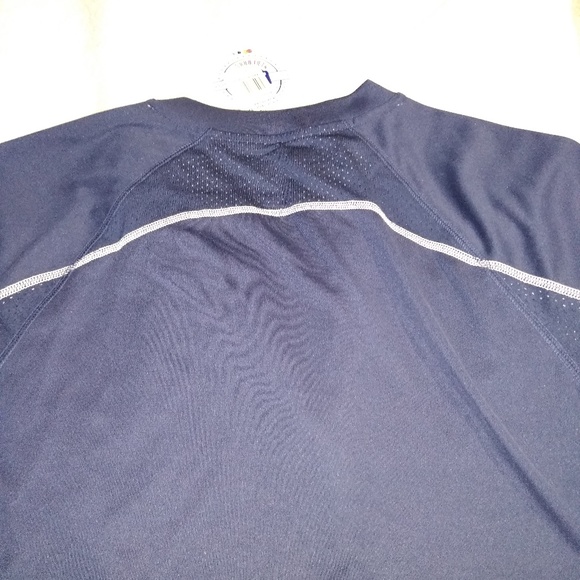 New York Yankees TX3 Cool Tech Tee - Picture 5 of 5